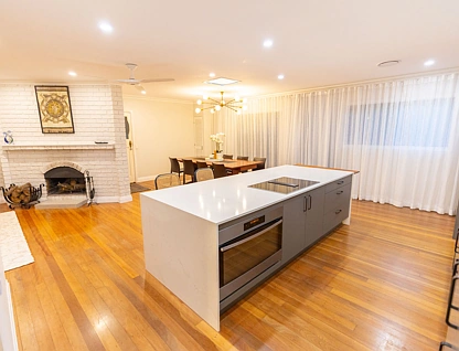 68 Jerrang Street, Indooroopilly, QLD 4068, 5 Kuwarto, 3 Banyo, House