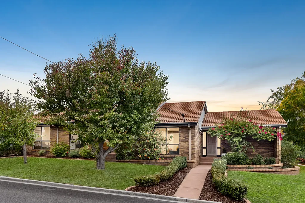 Frankston 4침실 Prime Position & Exceptional Family Appeal
