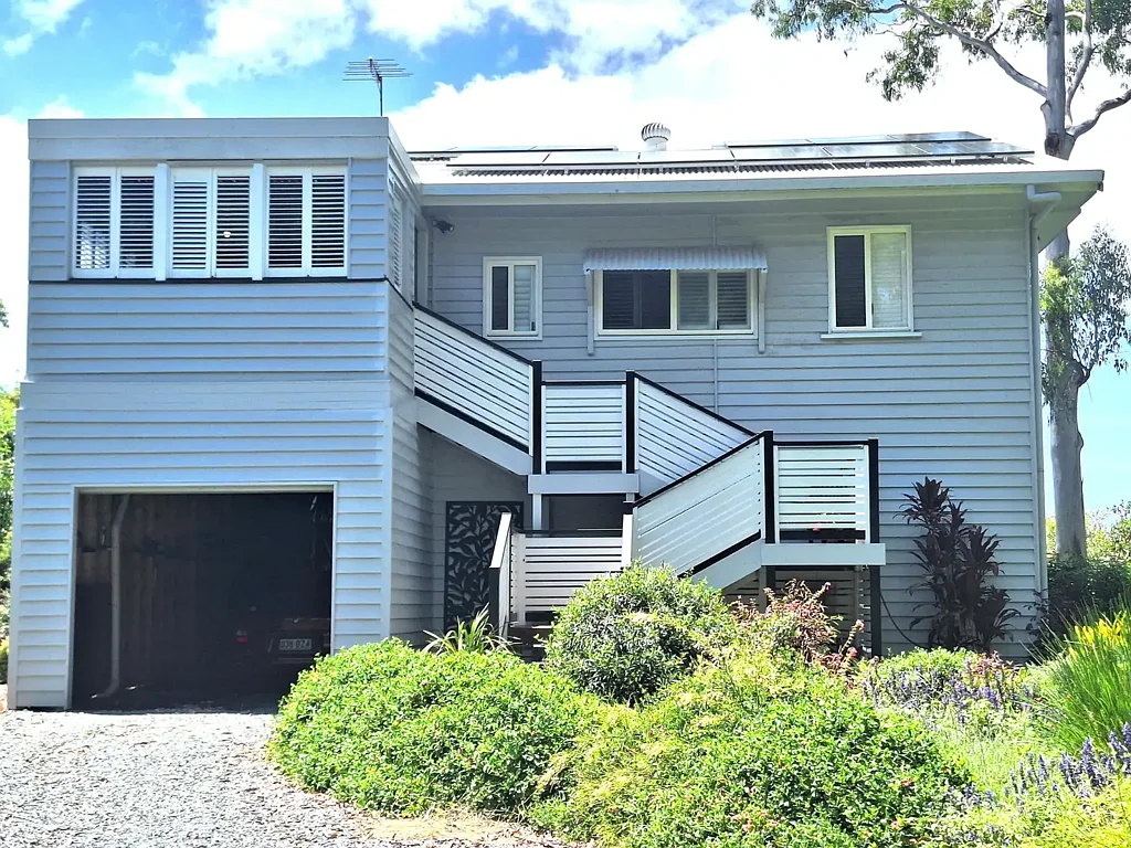 Macleay Island 2chambre Luxurious Waterfront Living!
