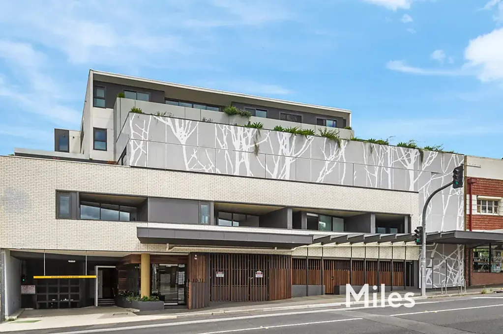 STYLISH MODERN LIVING IN EXCELLENT LOCATION