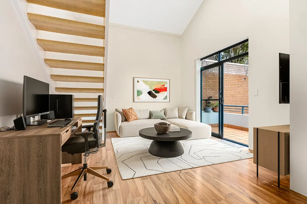 Dee Why 1ਬੈੱਡਰੂਮ Experience Spacious Living in this Loft Style Apartment