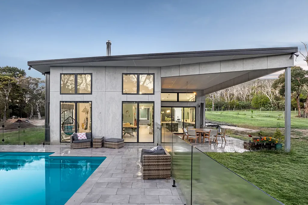 Riddells Creek 4房  A Striking Architectural Sanctuary Set Among Tranquil Acreage