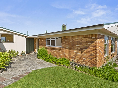 Room for rent at 9 Government Road, Raglan