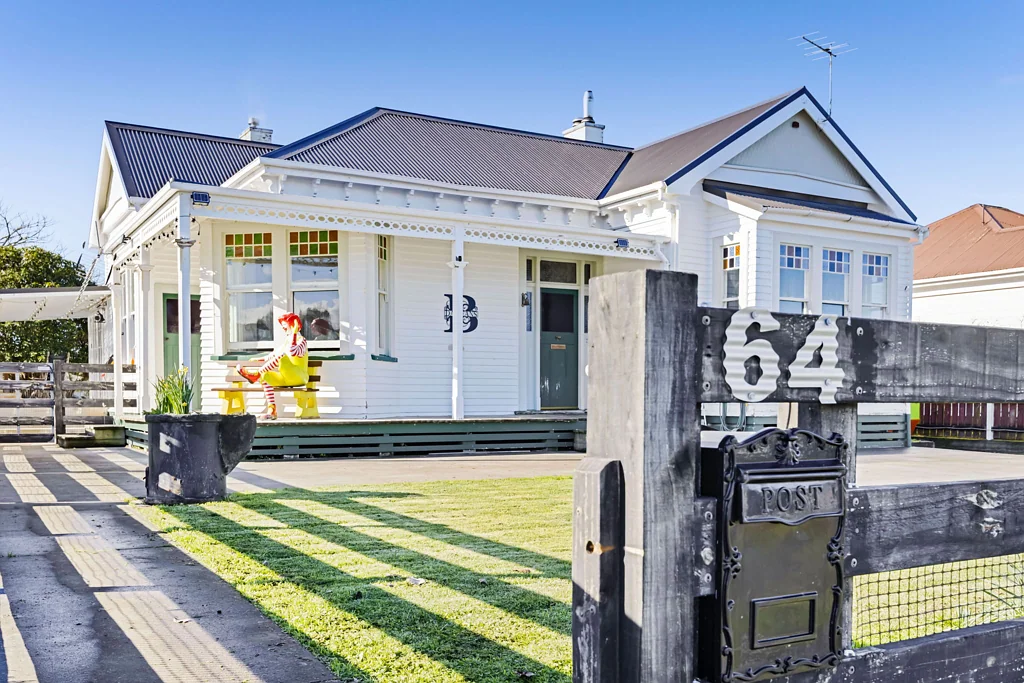 Eltham 3침실 Character, charm and modern comfort