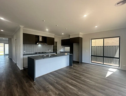 33 Santorini Parade, Berwick, VIC 3806, 6房, 4浴, House