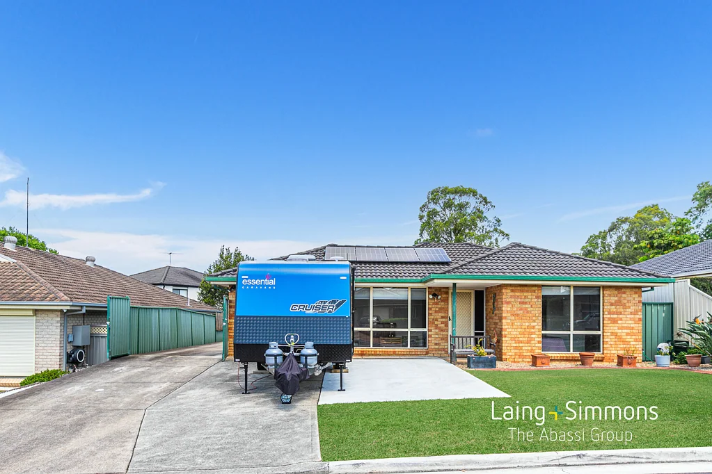 Cranebrook 3 Bedroom Stunning 3 Bedroom Home with Large Study, Ample Parking & Ideal for Entertaining!