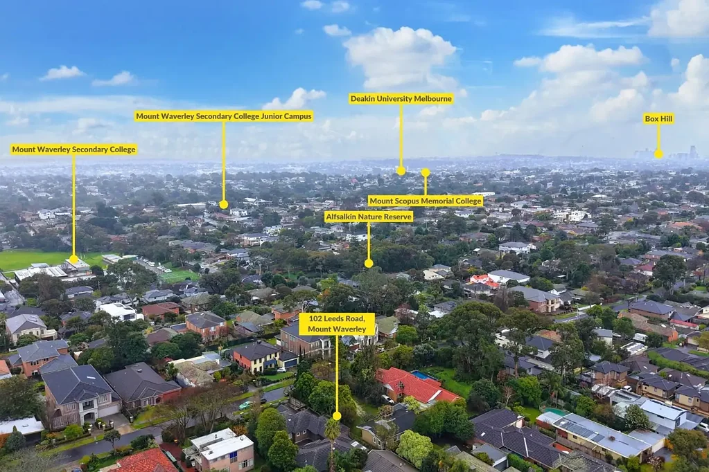 Mount Waverley 3ਬੈੱਡਰੂਮ Prime 763sqm - Your Blank Canvas in the Heart of Mount Waverley