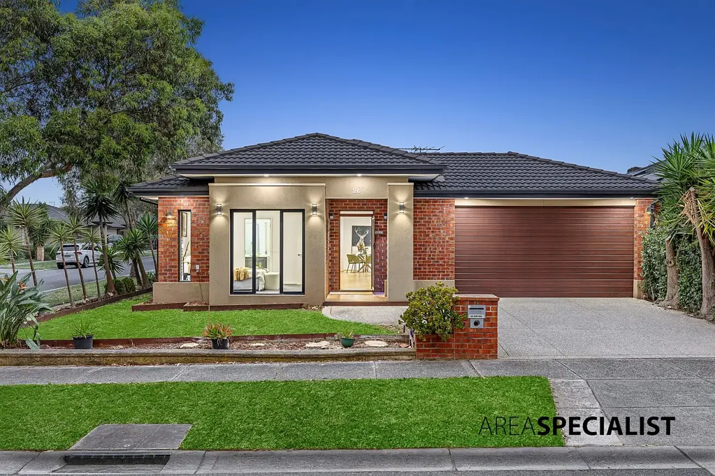Cranbourne North 4ห้องนอน Spacious Family Living in the Heart of Sierra Estate – Modern Comforts and Entertainer’s Delight