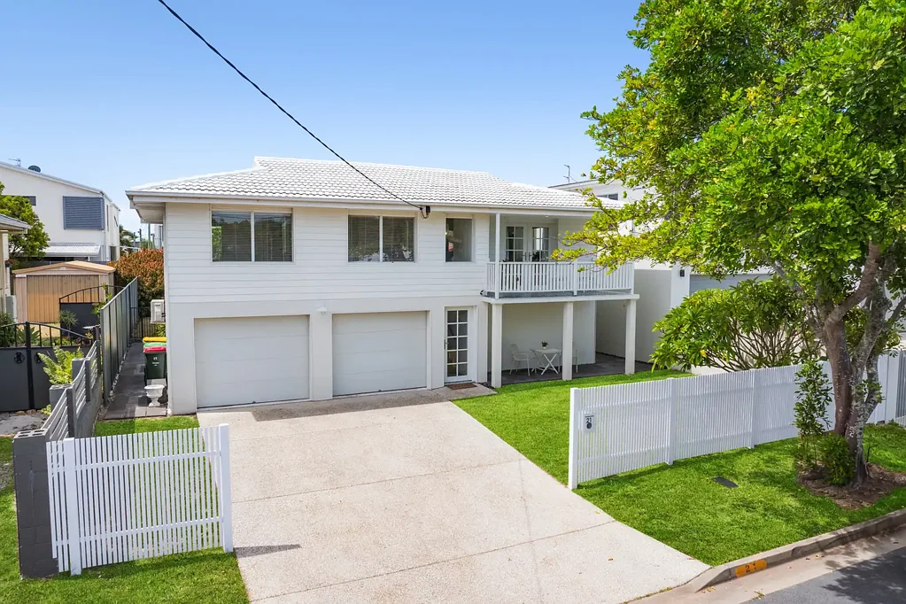 21 Nankeen Avenue, Paradise Point, QLD 4216