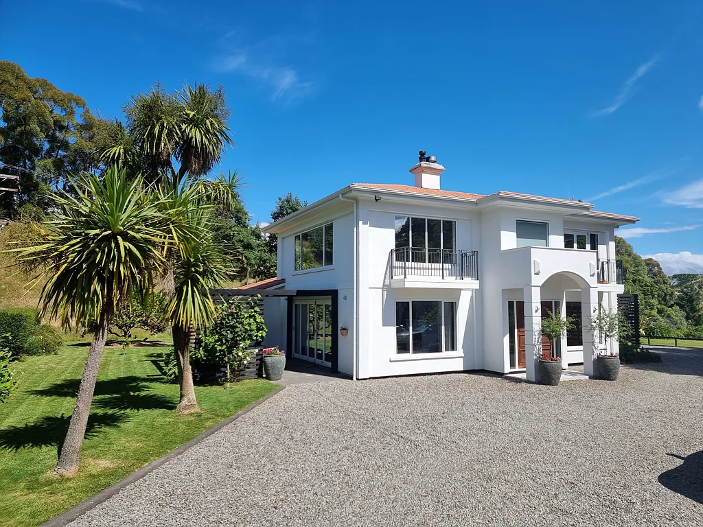 Pohangina 5部屋 Panoramic valley views, first class lifestyle living