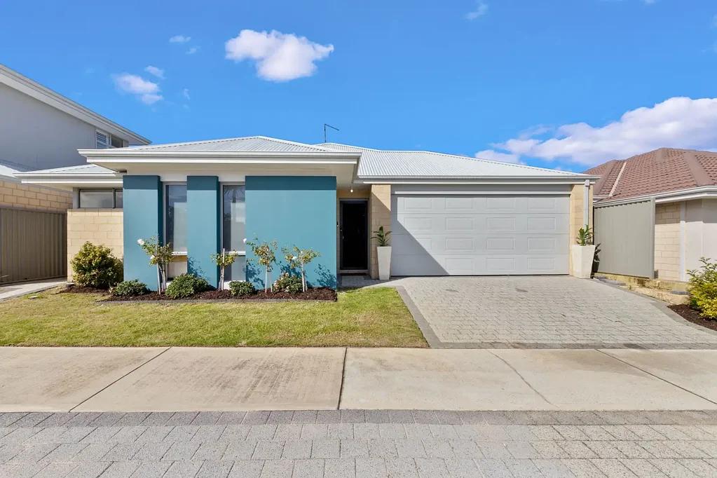 24 Commodore Avenue, Clarkson, WA 6030