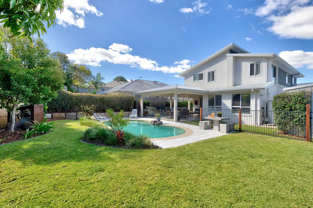 6 Confluence Court, Eatons Hill, QLD 4037