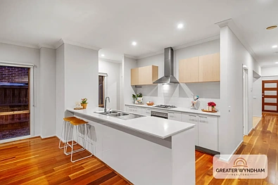 128 Bondi Parade, Point Cook, VIC 3030, 4 Schlafzimmer, 2 Badezimmer, House