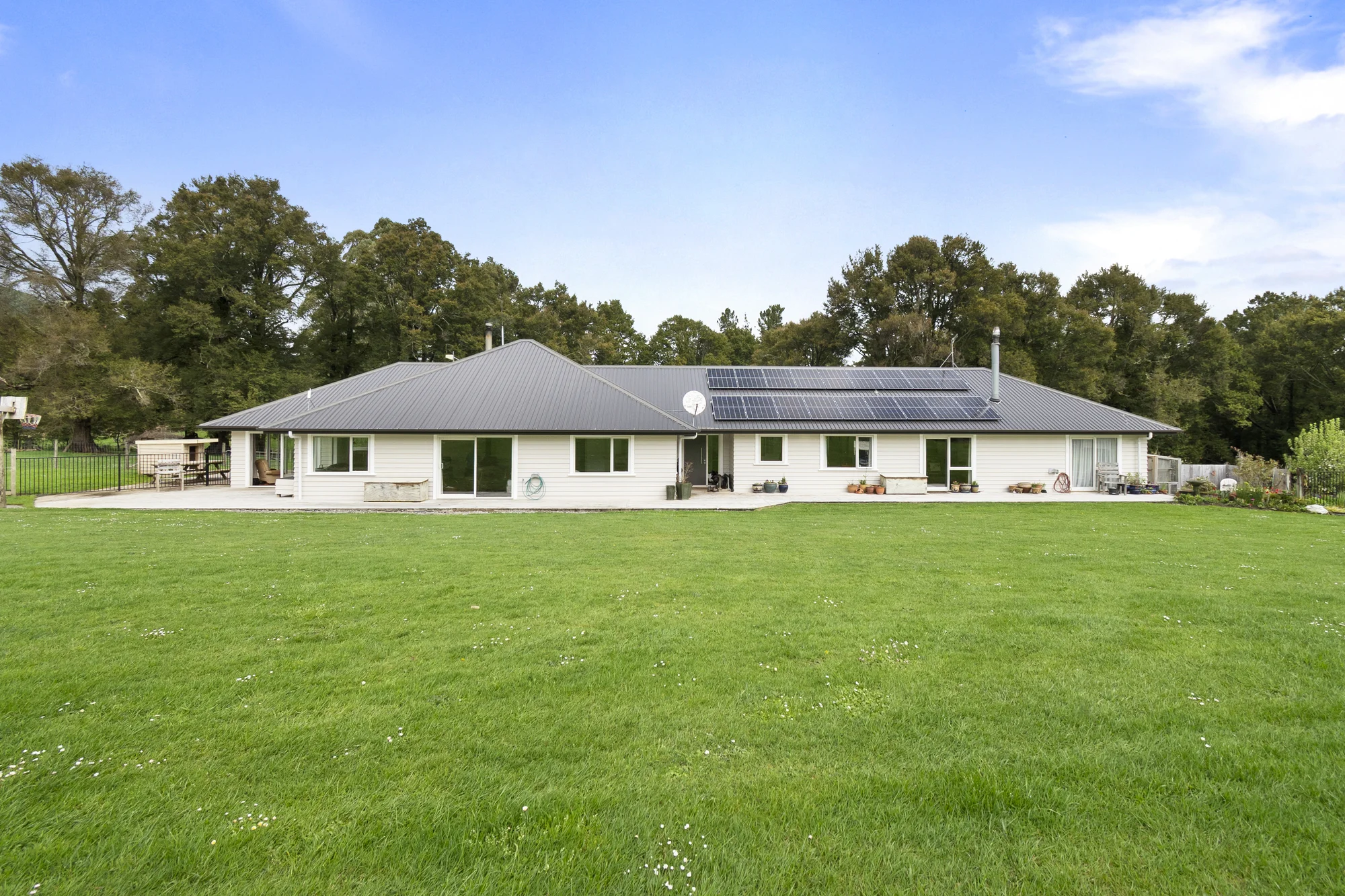 Rangiwahia 8 Slaapkamer Exceptional dual-living sanctuary