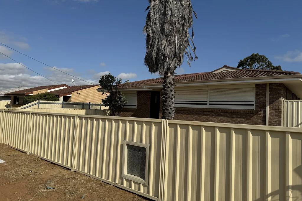 10 Joel Court, Karloo, WA 6530