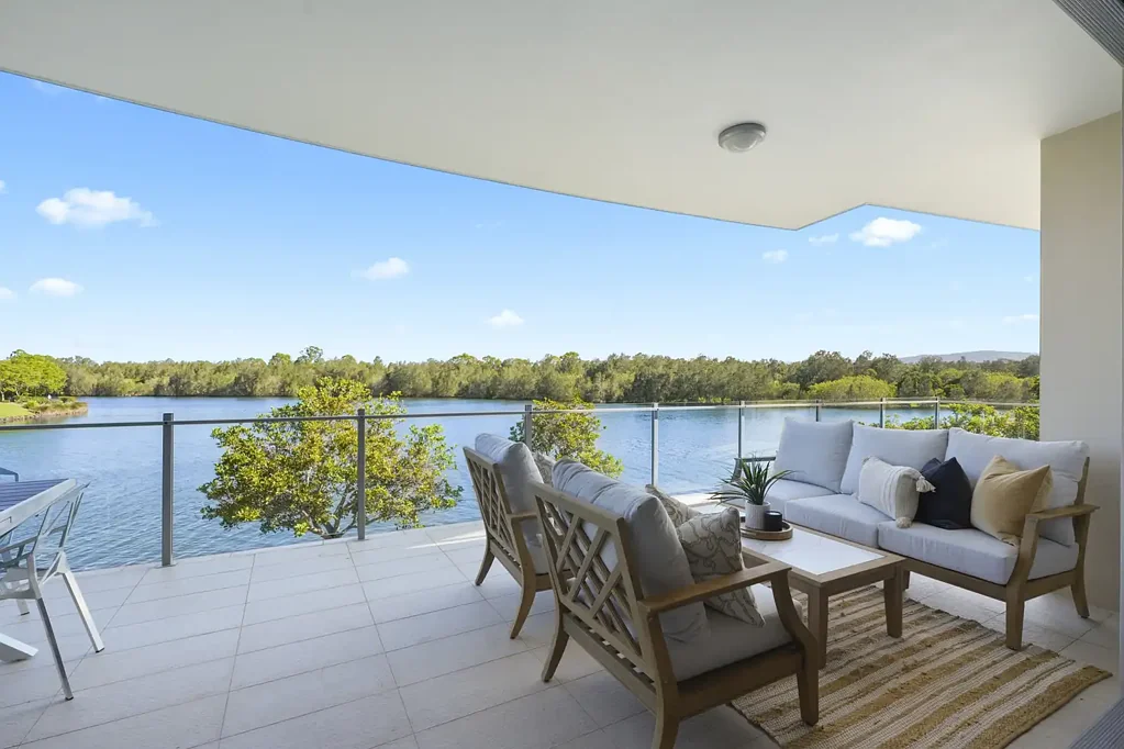 6/3046 Quay South Drive, Carrara, QLD 4211