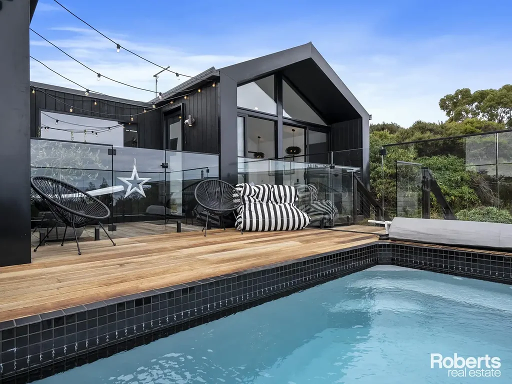 13 Meika Place, Coles Bay, TAS 7215