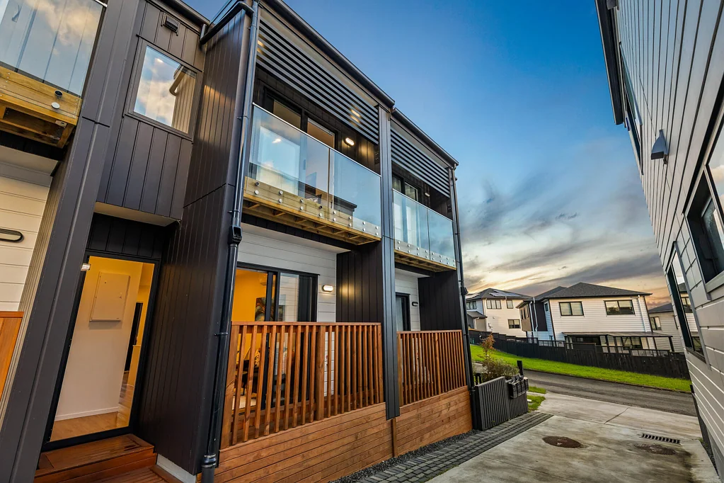 West Harbour 2Habitaciones FREEHOLD plus CAR PARK!