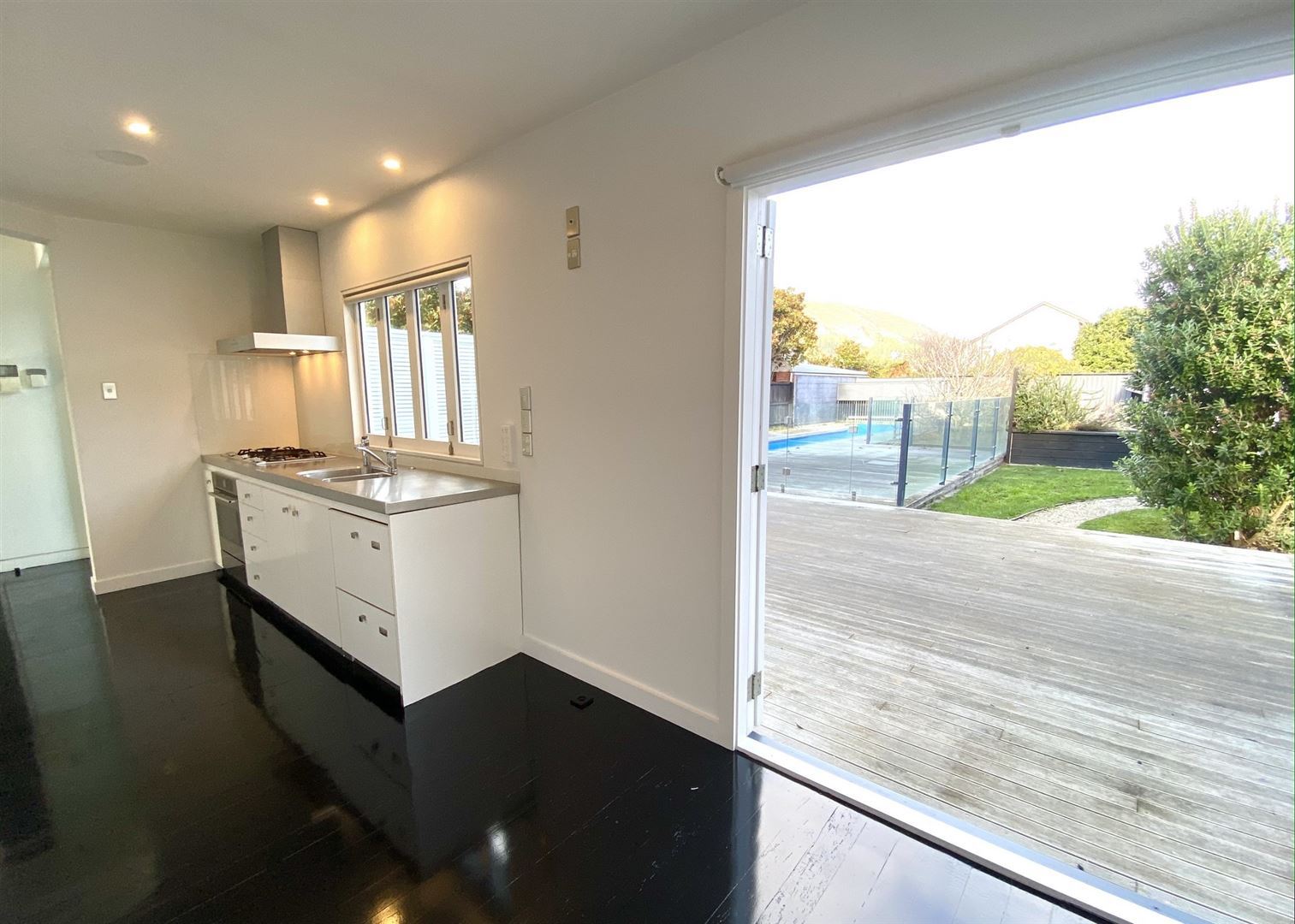 100 Esplanade, Sumner, Christchurch, 4房, 2浴, House