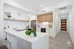 2/7 Kalamunda Road, Kalamunda