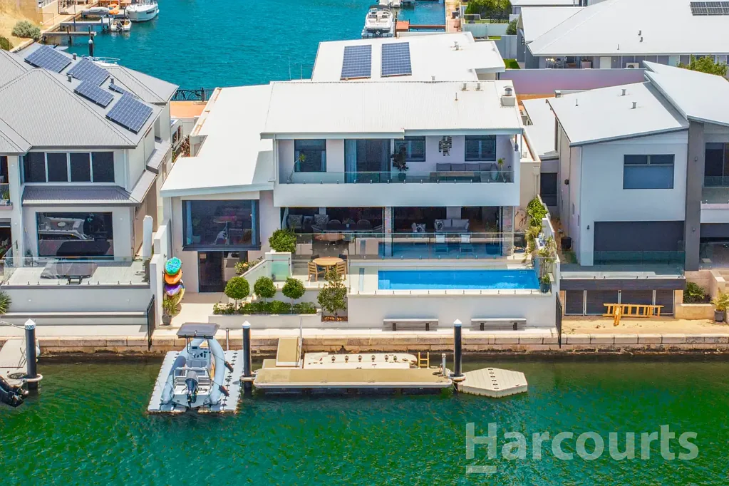 Dudley Park 4 Bedroom Extraordinary Mariners Cove Masterpiece with RARE Dual View Aspect