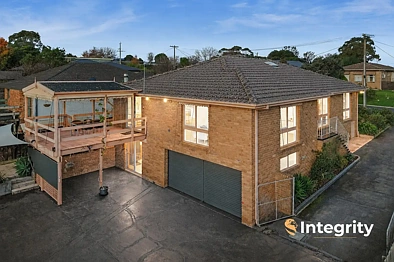 Yarra Glen 4 Slaapkamer Spacious family living just steps from school and town.