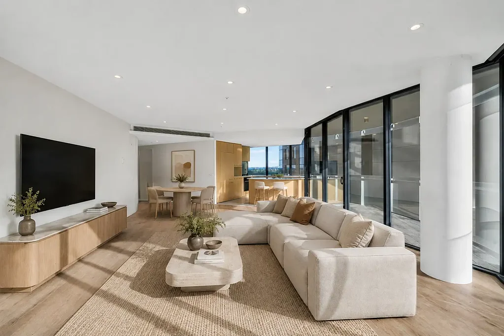 Sophisticated Three-Bedroom Residence in Melbourne's Prestigious St Kilda Road Precinct