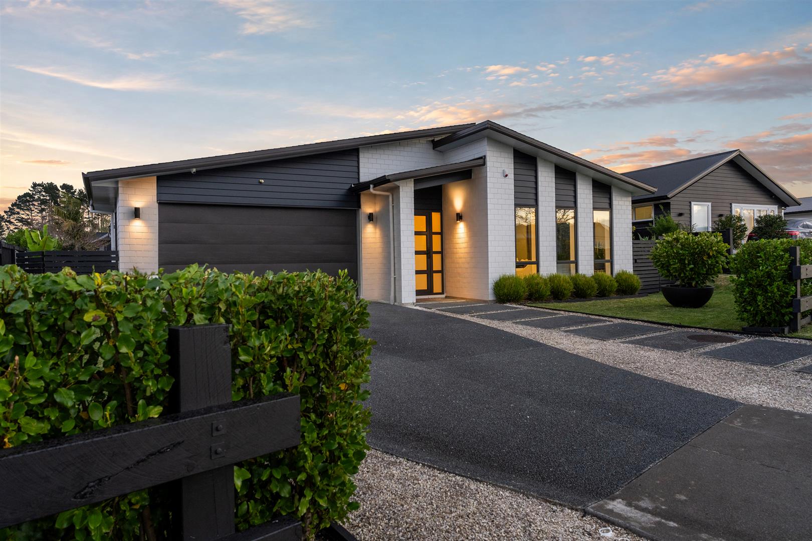 16 Riverhead Point Drive, Riverhead