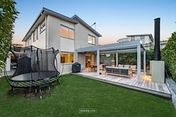 13 Barbarich Drive, Stonefields