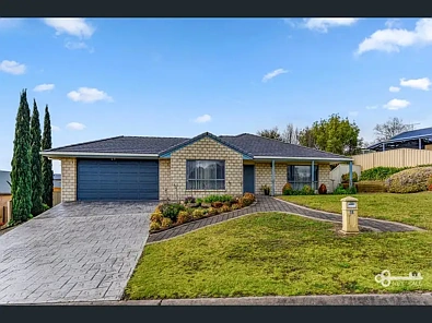 18 Dalkeith Drive, Mount Gambier, SA 5290, 3 Bedrooms, 2 Bathrooms, House