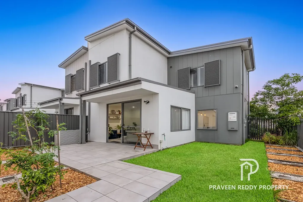 Schofields 4غرفة نوم Premium 4 Bed NO STRATA Home, WALK To Schofields Station & Parks !!