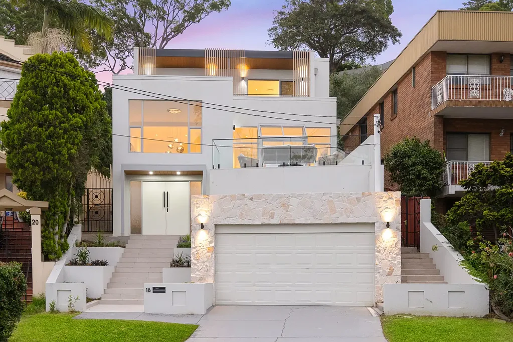 18 Kyle Parade, Kyle Bay, NSW 2221