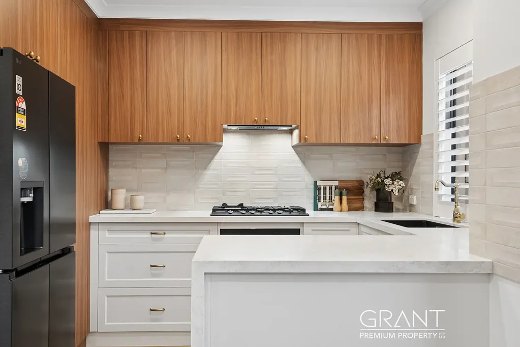 East Fremantle 3房  NEW COMPLETE QUALITY RENOVATION!