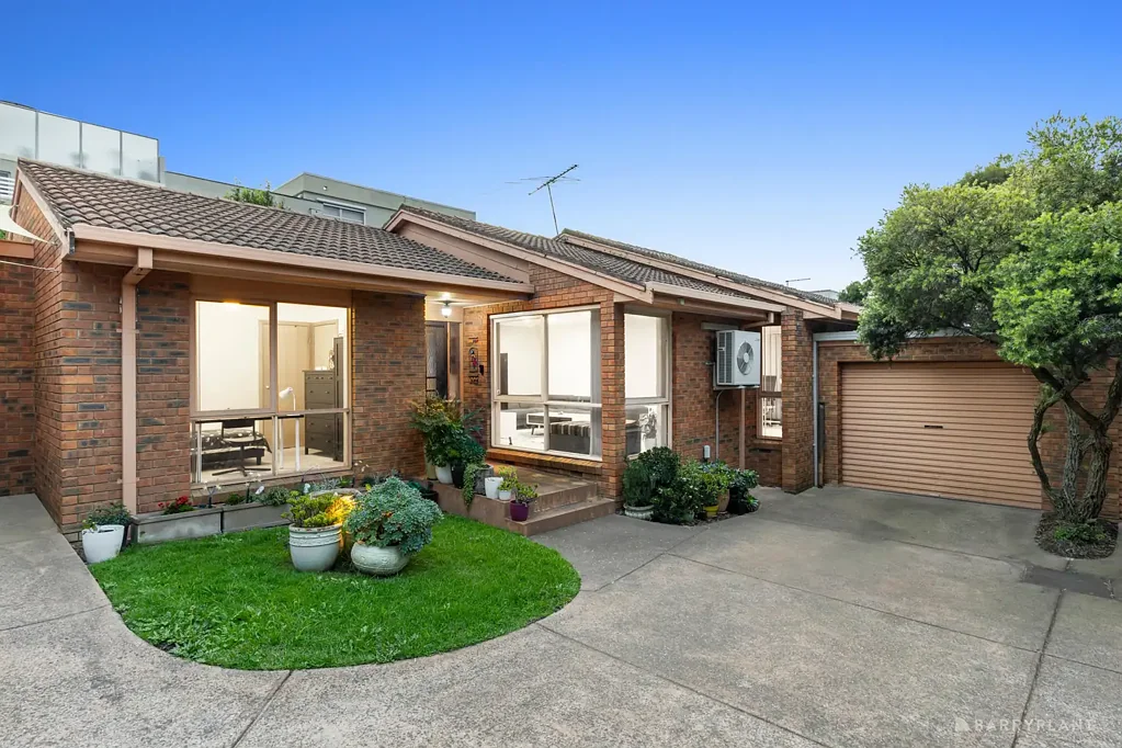 Templestowe 3બેડરૂમ Spacious, single-level living a short walk from Templestowe Village.
