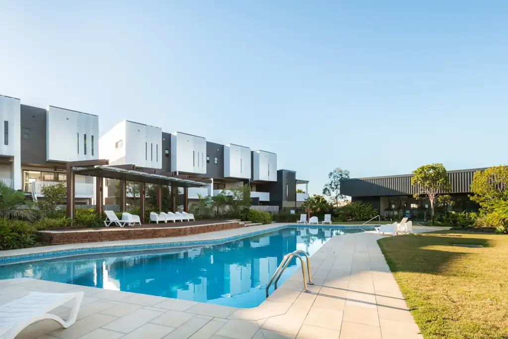 Banyo 3غرفة نوم Contemporary Townhome Living with Space, Style & Unbeatable Convenience in Banyo
