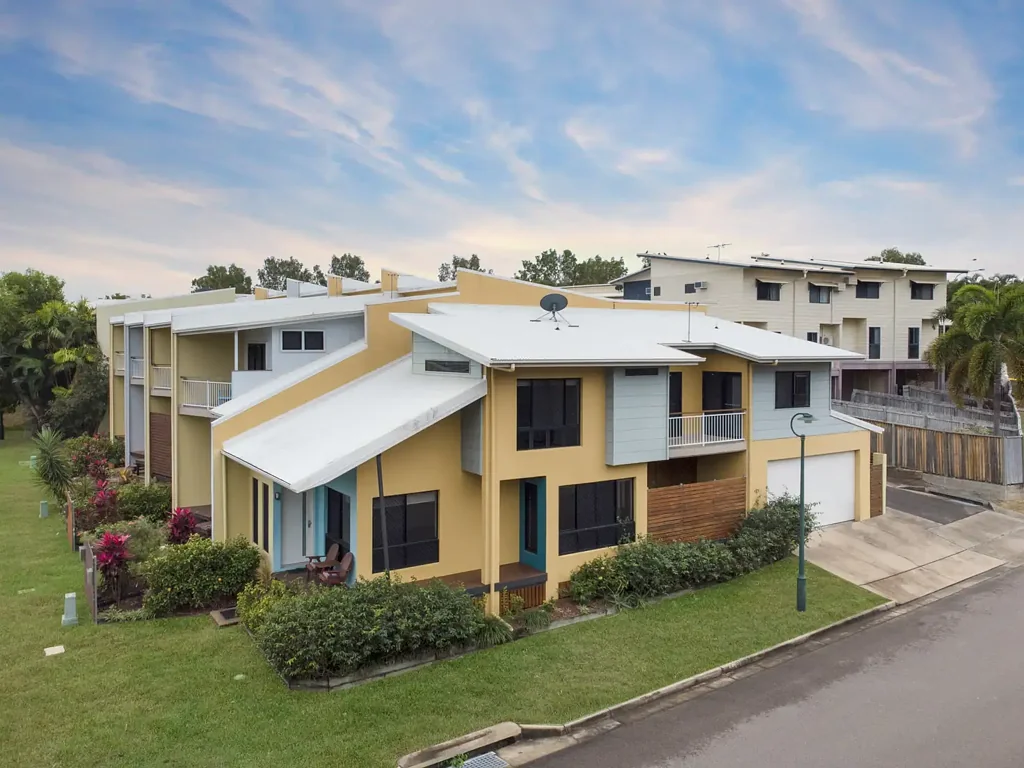 Douglas 3房  Freehold Terrace Home in Douglas - A Rare Opportunity - No body corporate fees