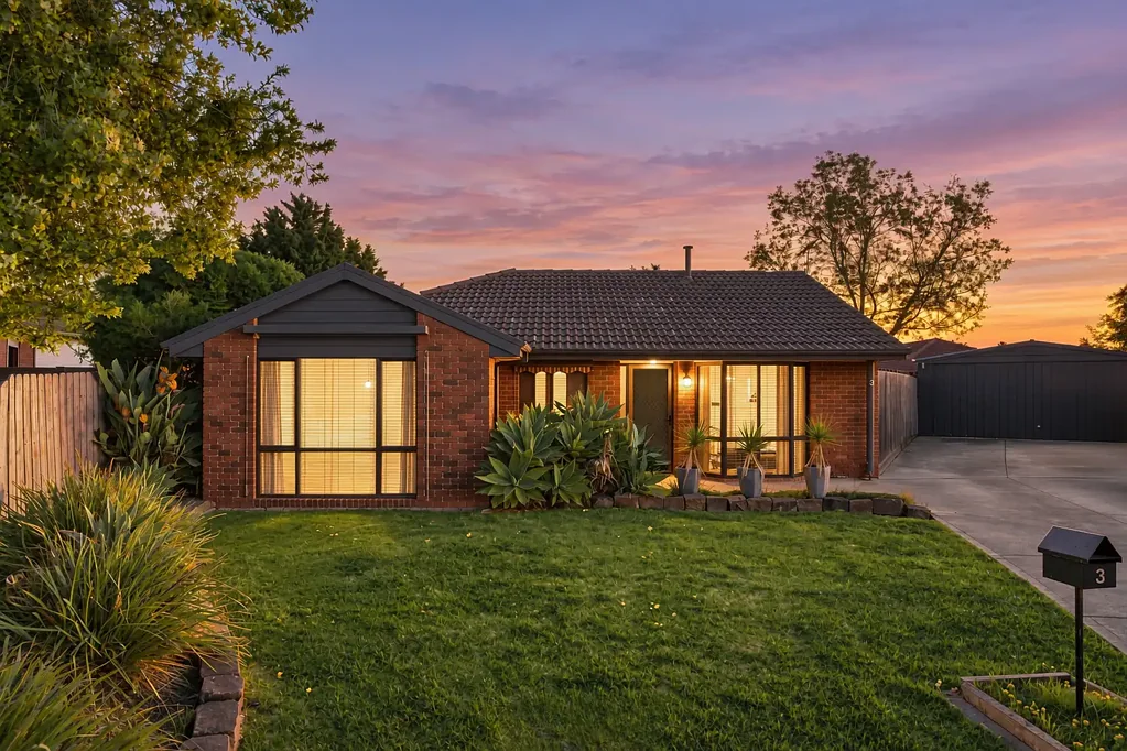 Keilor Downs 3Kwarto Quiet Court Living on a Generous 777m2 Allotment