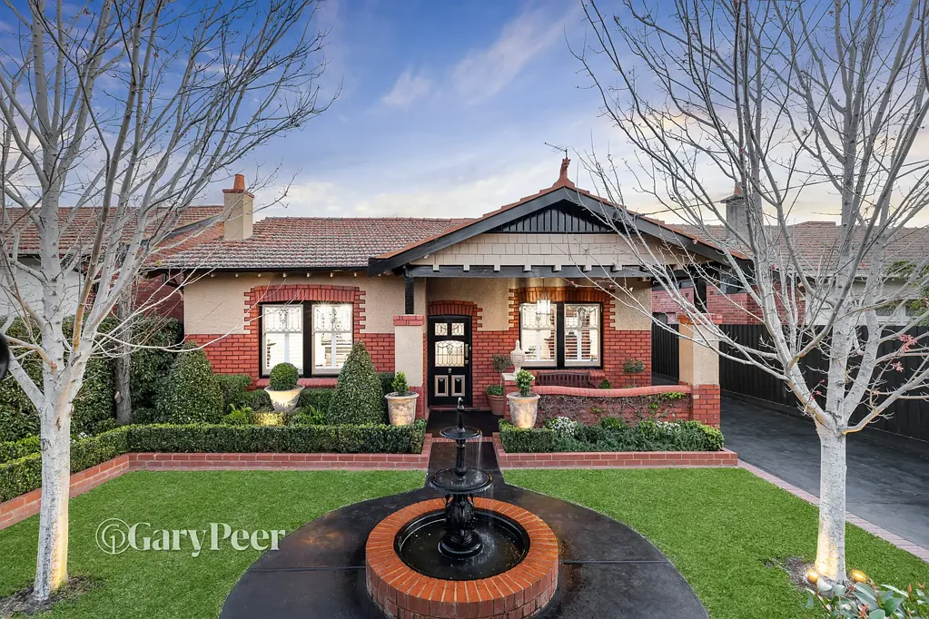 Caulfield South 4침실 A picture perfect Californian stunner