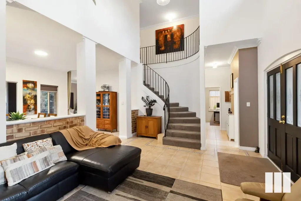 15 Mofflyn Circle, East Victoria Park, WA 6101
