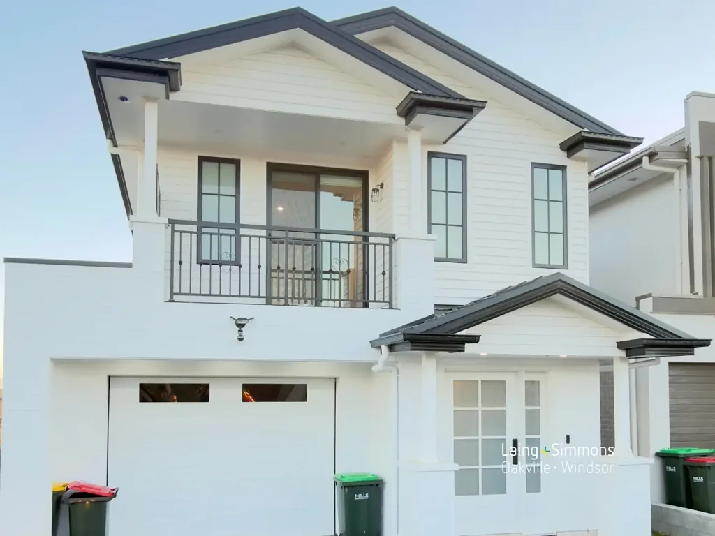 Box Hill 6બેડરૂમ Stunning 6 bedder French provincial house !