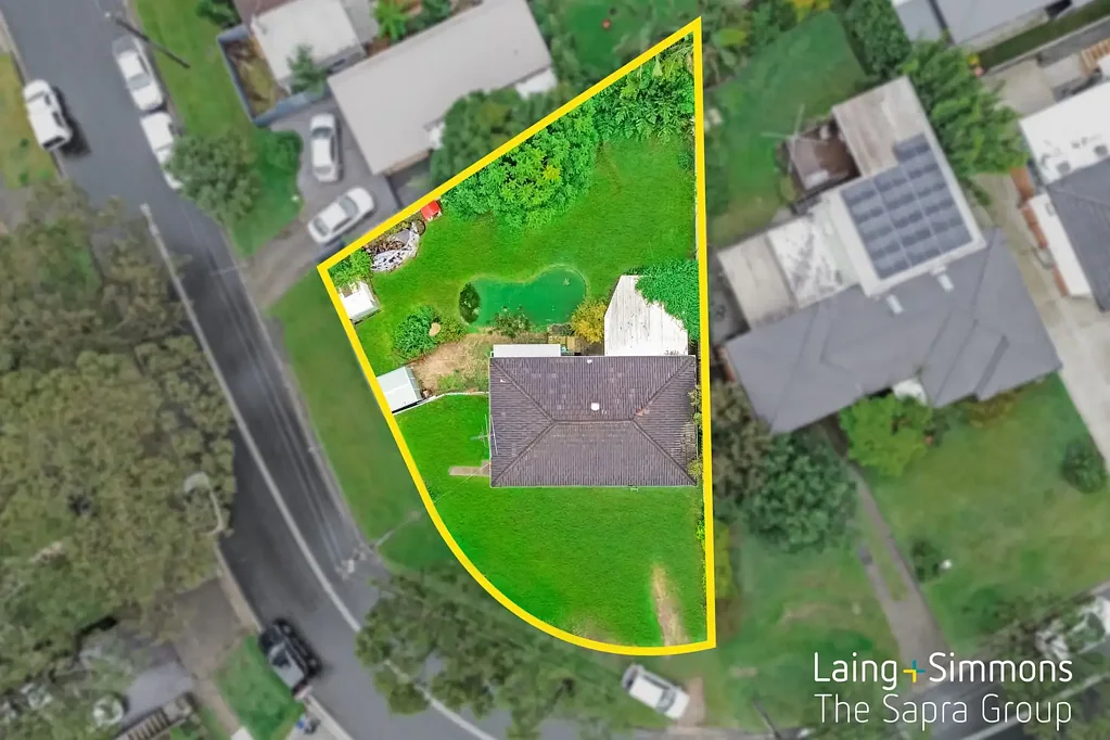 Seven Hills 3ਬੈੱਡਰੂਮ Developers delight 3-Bedroom Family Home on a Corner block !