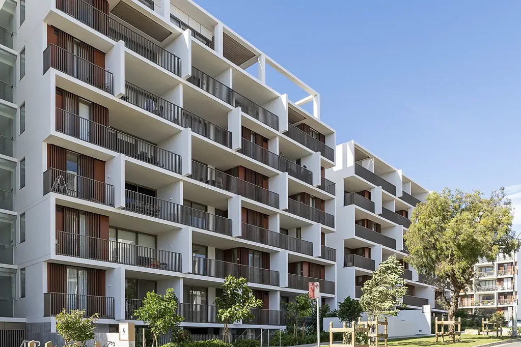 Miranda 1Moenga MODERN LIVING WITH RESORT-STYLE AMENITIES IN THE HEART OF MIRANDA