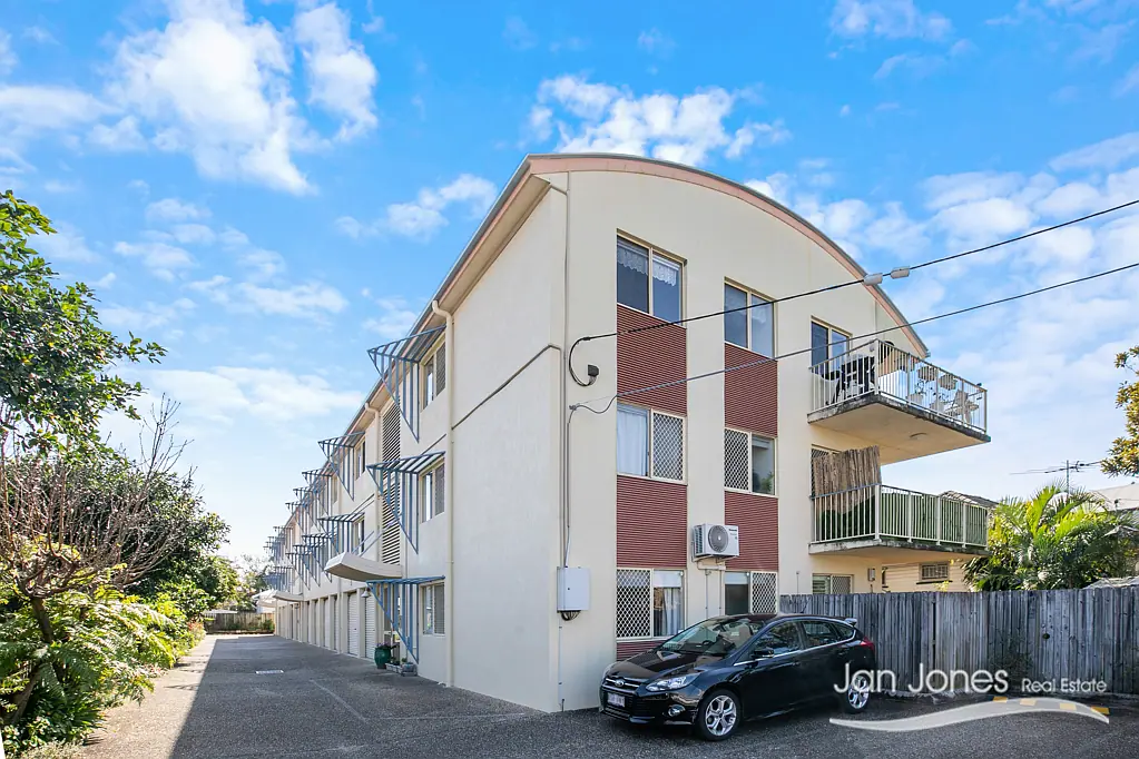 4/10 Caroline Street, Woody Point, QLD 4019