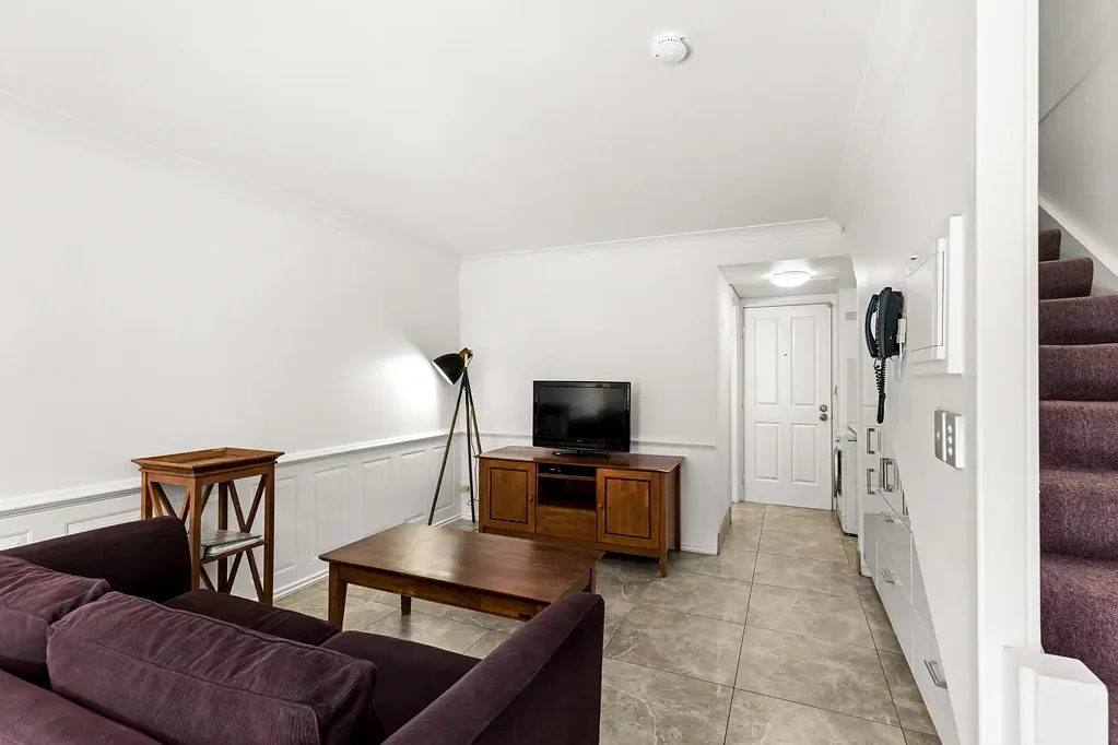 Kangaroo Point 1chambre Top Floor Apartment in Rivercity Gardens!