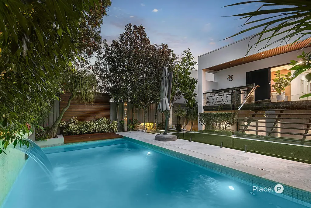 Norman Park 5 Slaapkamer City Views and Modern Luxury