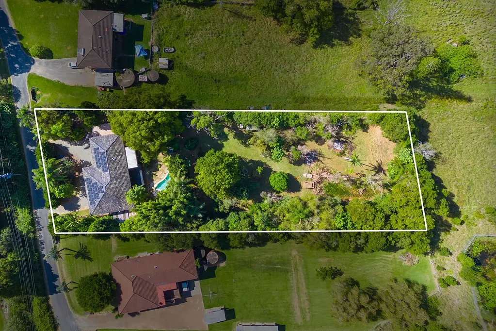 Sancrox 5chambre Peaceful acreage style living close to town!