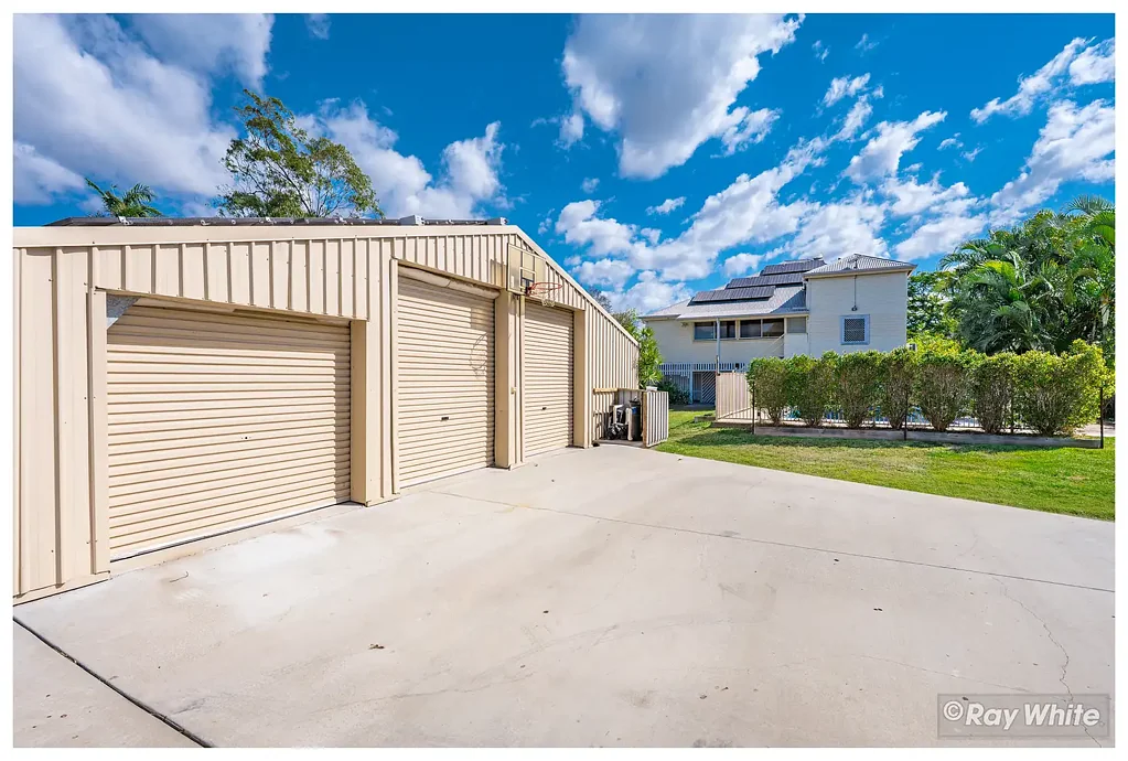 Rockhampton City 4Kwarto Renovated Southside Lifestyle Home | 1,012m², Pool, 84m² Shed & Battery Storage