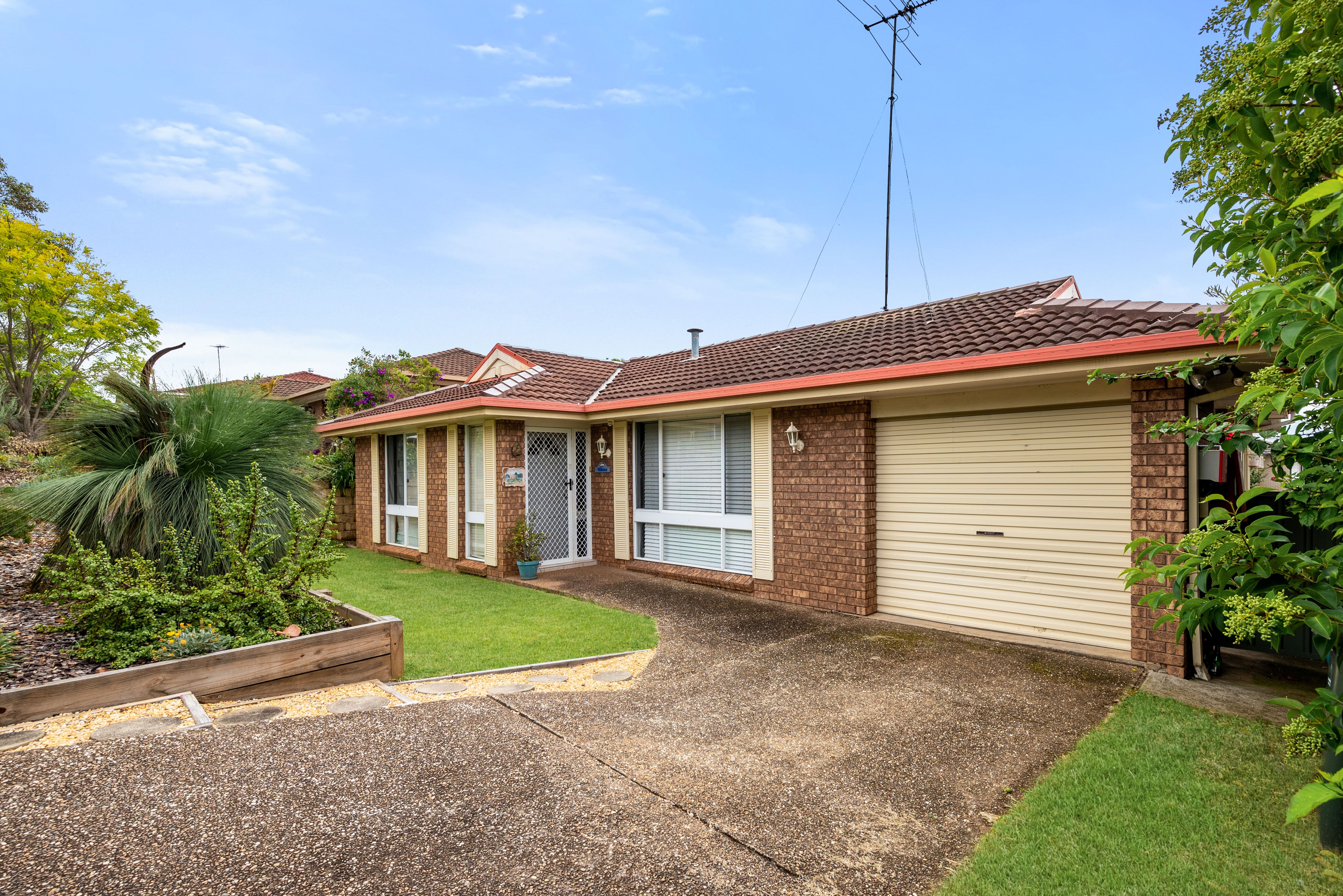 19 CLAYPOLE ST, AMBARVALE NSW 2560, 0 غرف, 0 حمامات, House