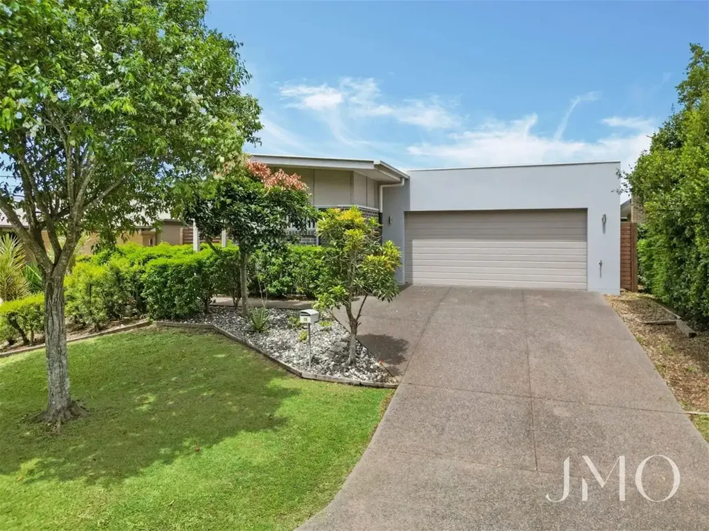 Ormeau Family Residence Opposite Nature Reserve