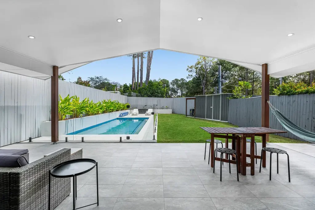 8 Ulagree Street, Wynnum West, QLD 4178